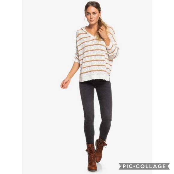 Roxy Sandy Bay Beach Knitted Hooded Poncho - Picture 5 of 10